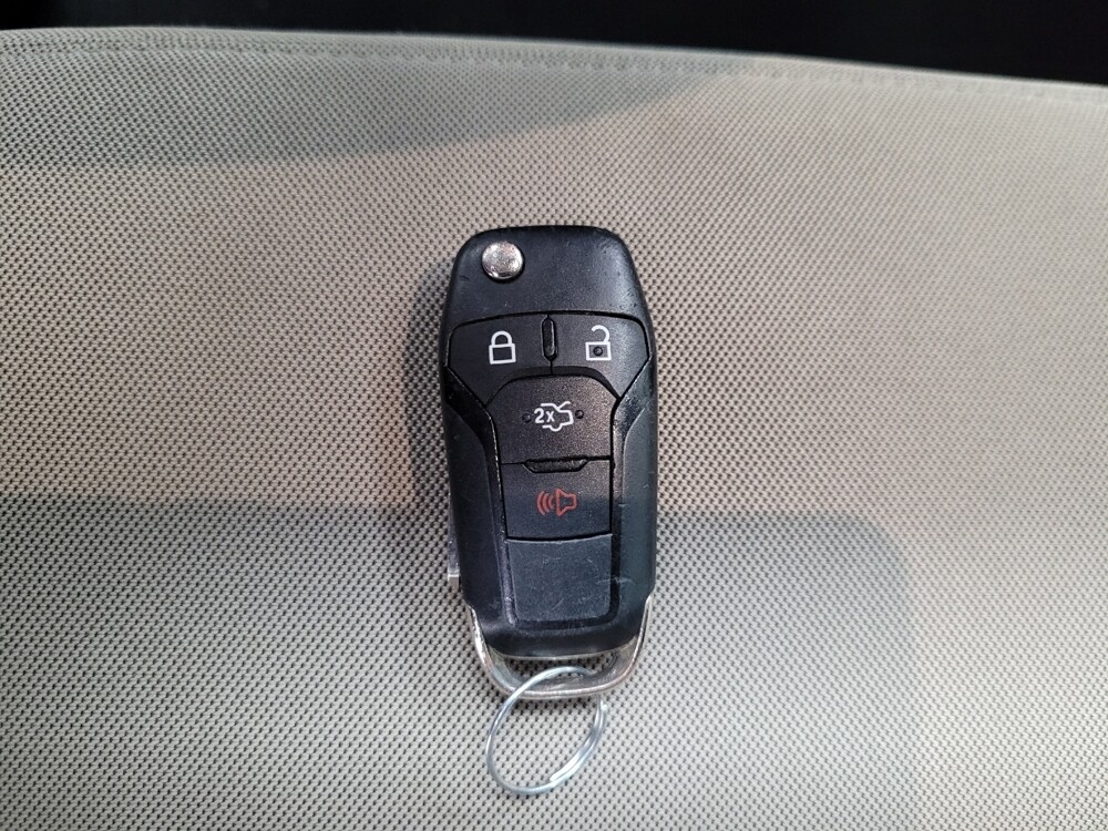 2021 Ford Explorer in Las Vegas, NV 89102 - 18104508 32