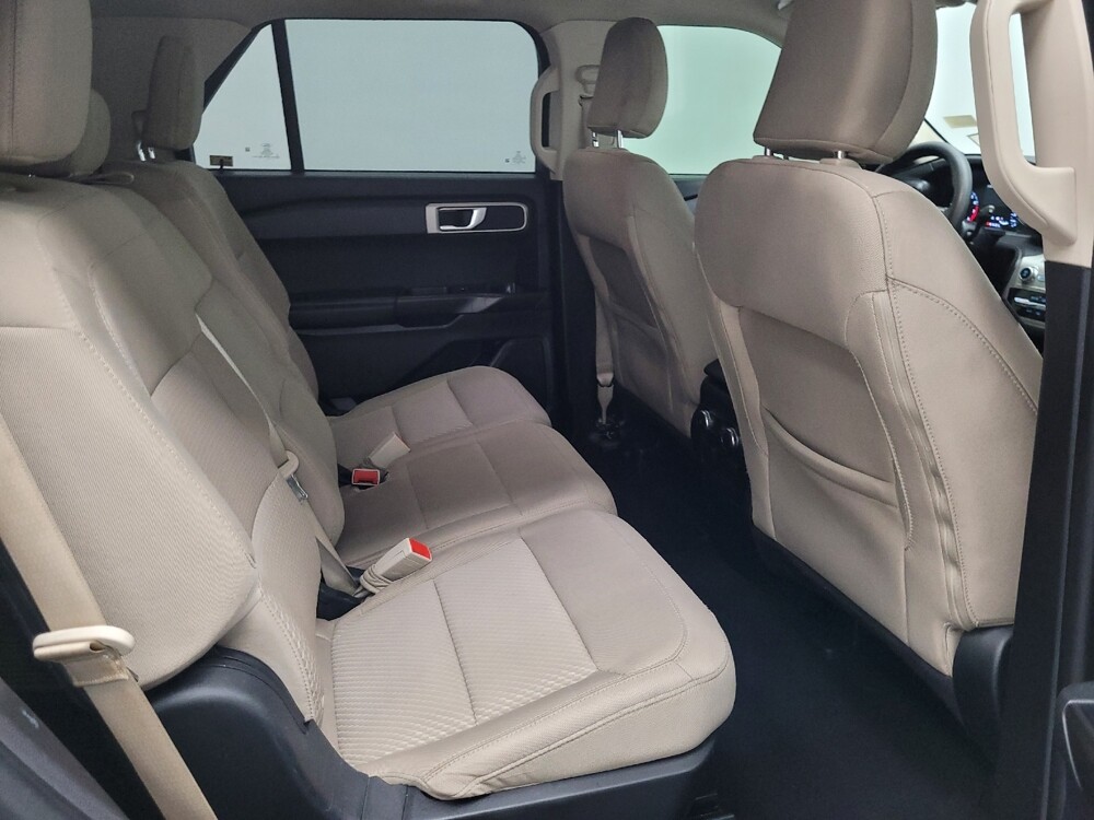 2021 Ford Explorer in Las Vegas, NV 89102 - 18104508 19