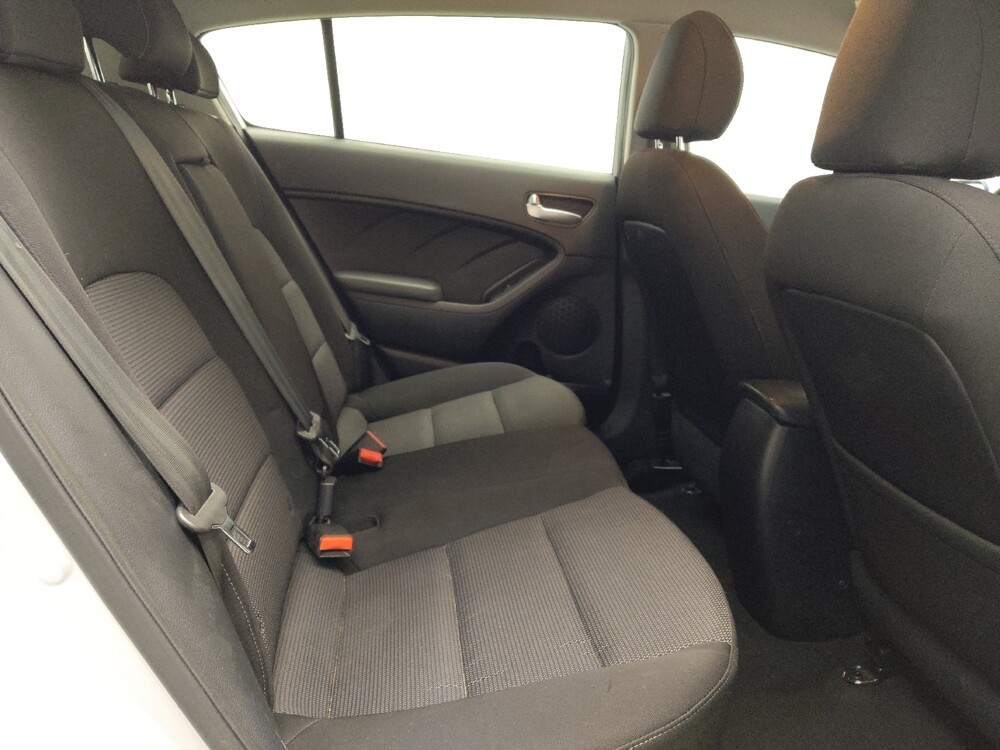 2017 Kia Forte in Arlington, TX 76011 - 18104524 19