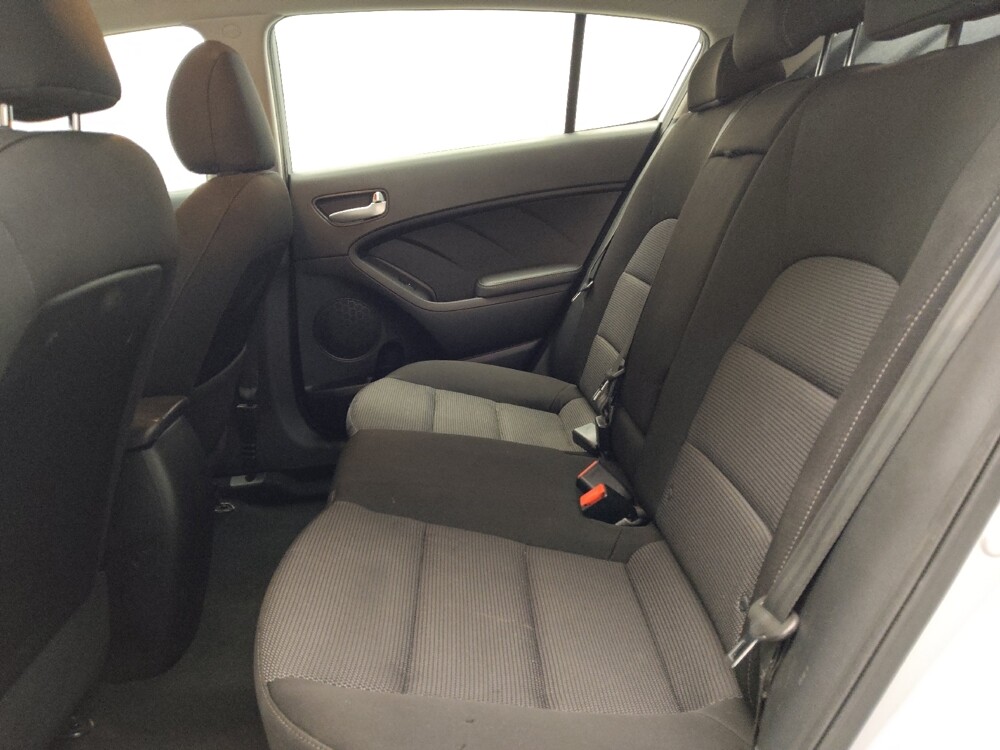 2017 Kia Forte in Arlington, TX 76011 - 18104524 18