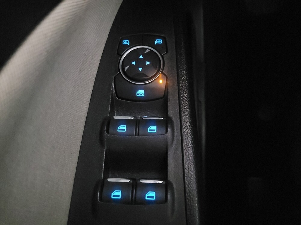 2018 Ford Fusion in Knoxville, TN 37923 - 18104533 27