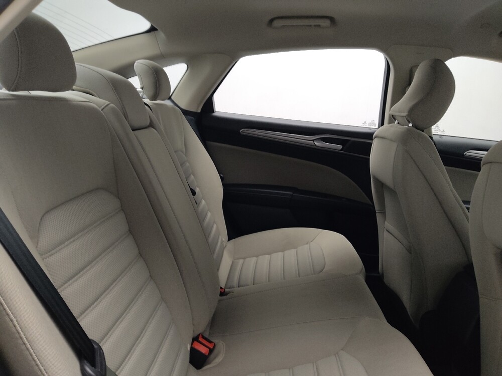 2018 Ford Fusion in Knoxville, TN 37923 - 18104533 19