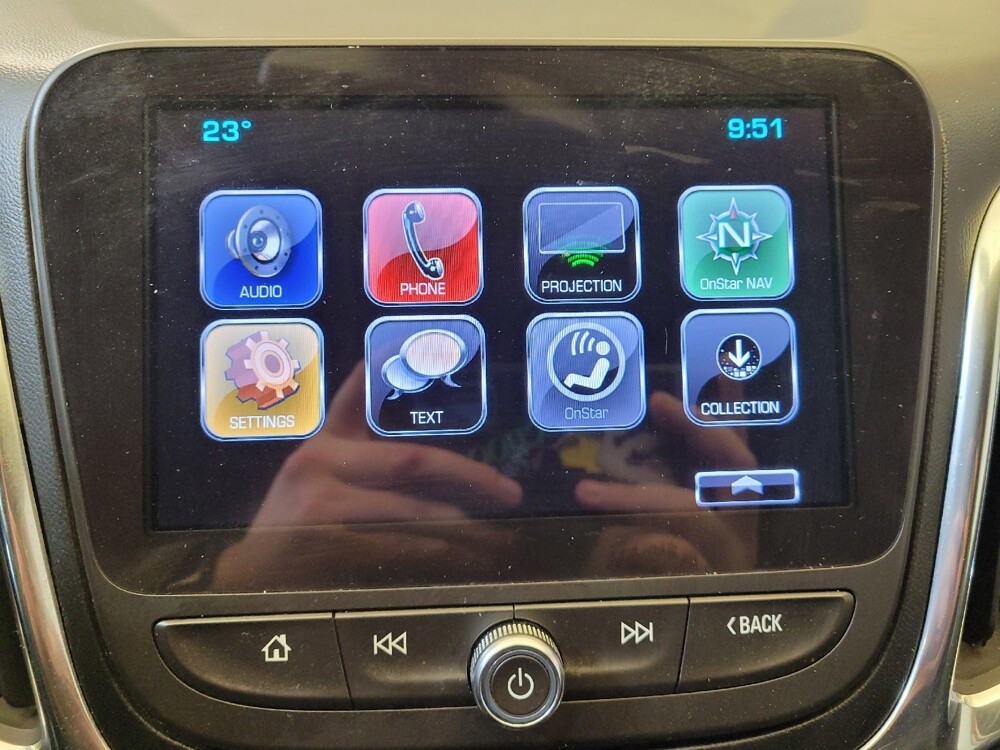 2018 Chevrolet Equinox in Toledo, OH 43617 - 18104535 25