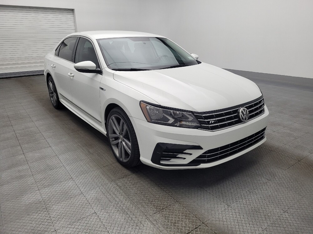 2017 Volkswagen Passat in Pensacola, FL 32505 - 18104539 13