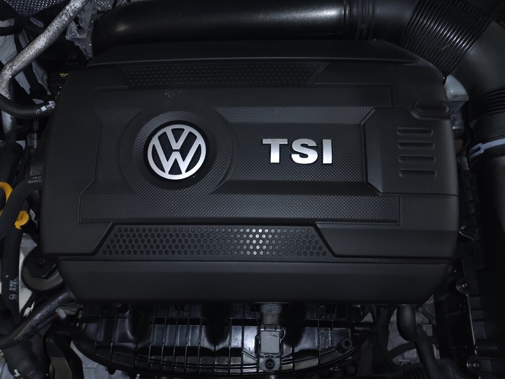 2017 Volkswagen Passat in Pensacola, FL 32505 - 18104539 30