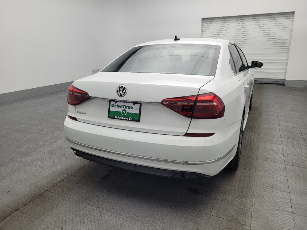 2017 Volkswagen Passat in Pensacola, FL 32505 - 18104539 7