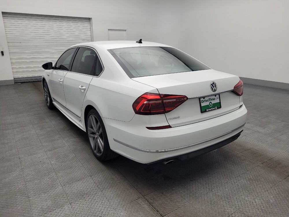 2017 Volkswagen Passat in Pensacola, FL 32505 - 18104539 5