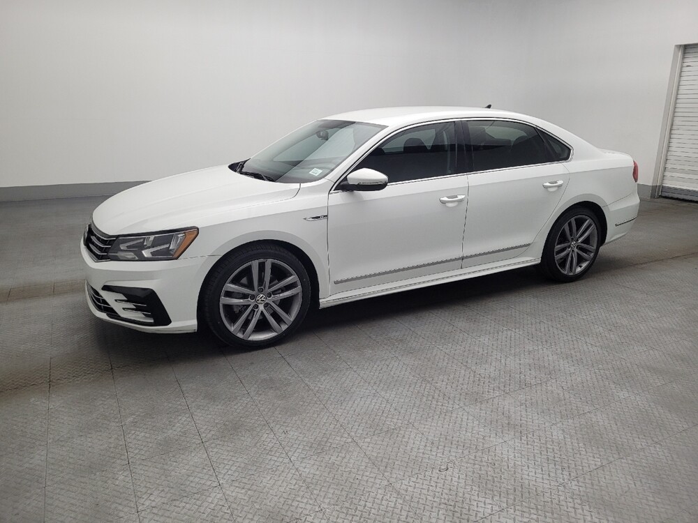 2017 Volkswagen Passat in Pensacola, FL 32505 - 18104539 2
