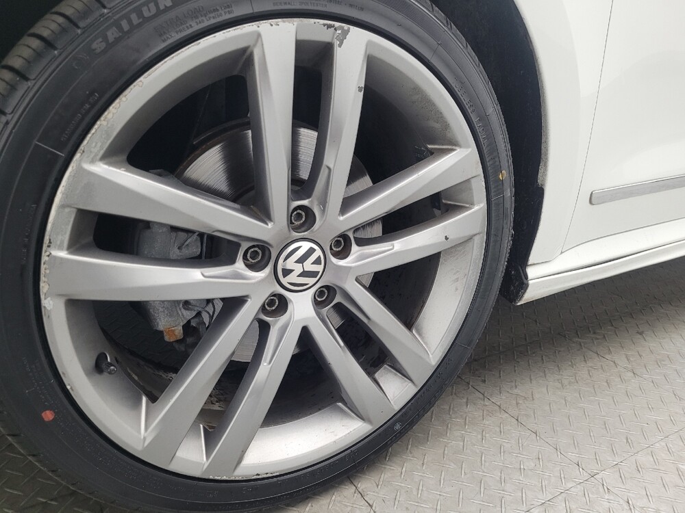 2017 Volkswagen Passat in Pensacola, FL 32505 - 18104539 31