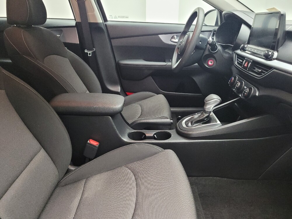 2023 Kia Forte in Grand Rapids, MI 49508 - 18104542 21