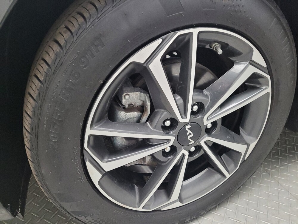 2023 Kia Forte in Grand Rapids, MI 49508 - 18104542 31