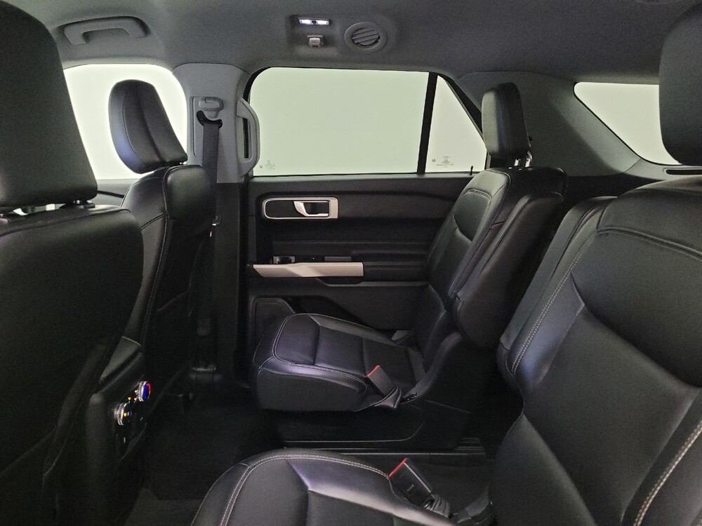 2022 Ford Explorer in Columbus, OH 43228 - 18104543 18