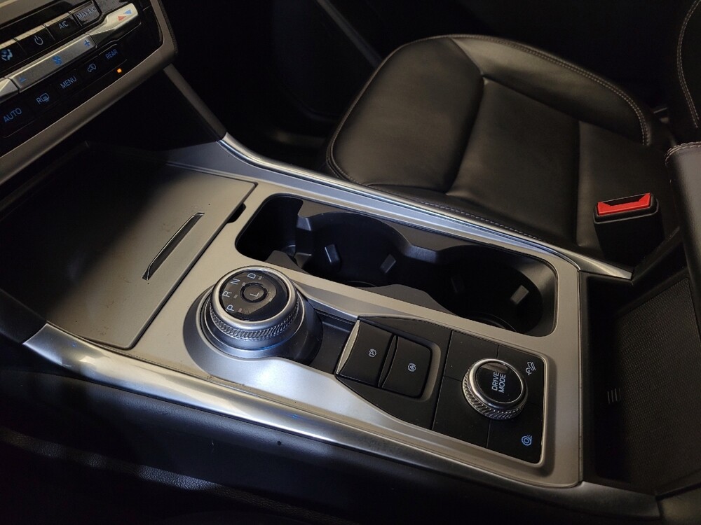 2022 Ford Explorer in Columbus, OH 43228 - 18104543 26