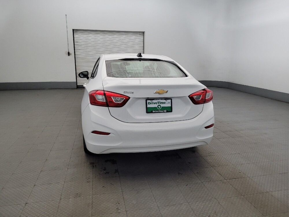 2018 Chevrolet Cruze in New Castle, DE 19720 - 18104547 6