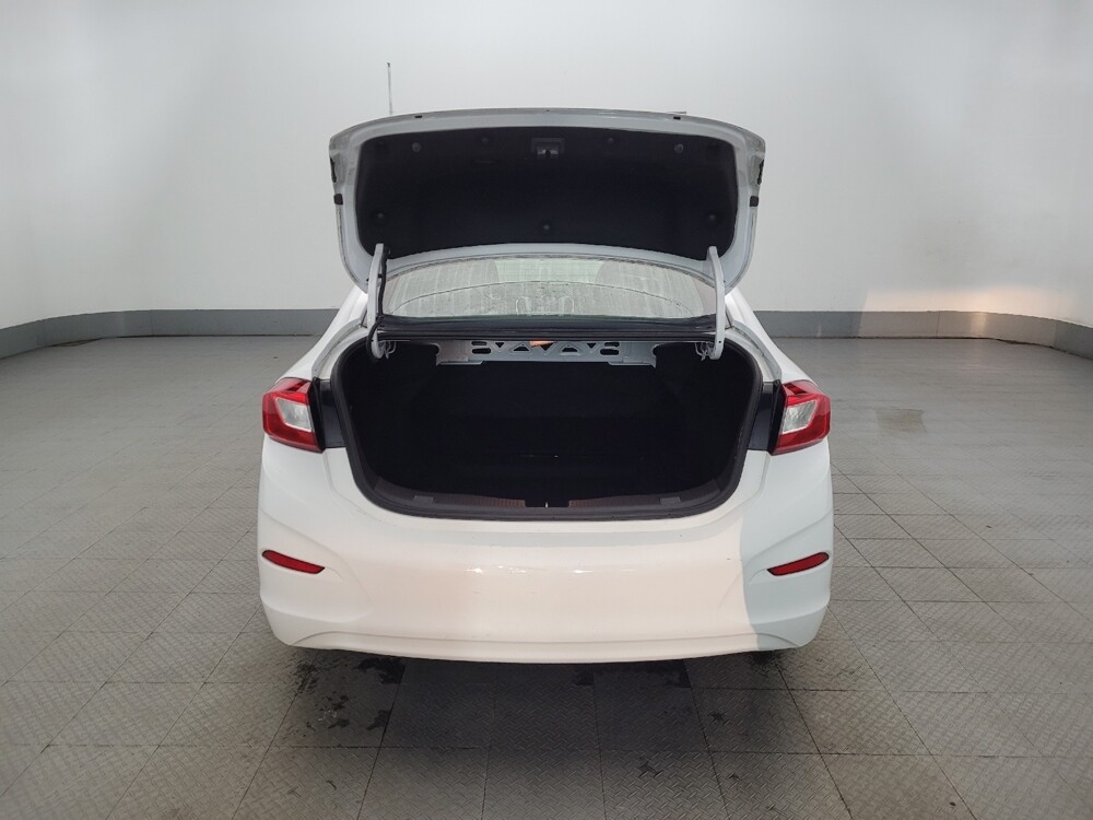 2018 Chevrolet Cruze in New Castle, DE 19720 - 18104547 29