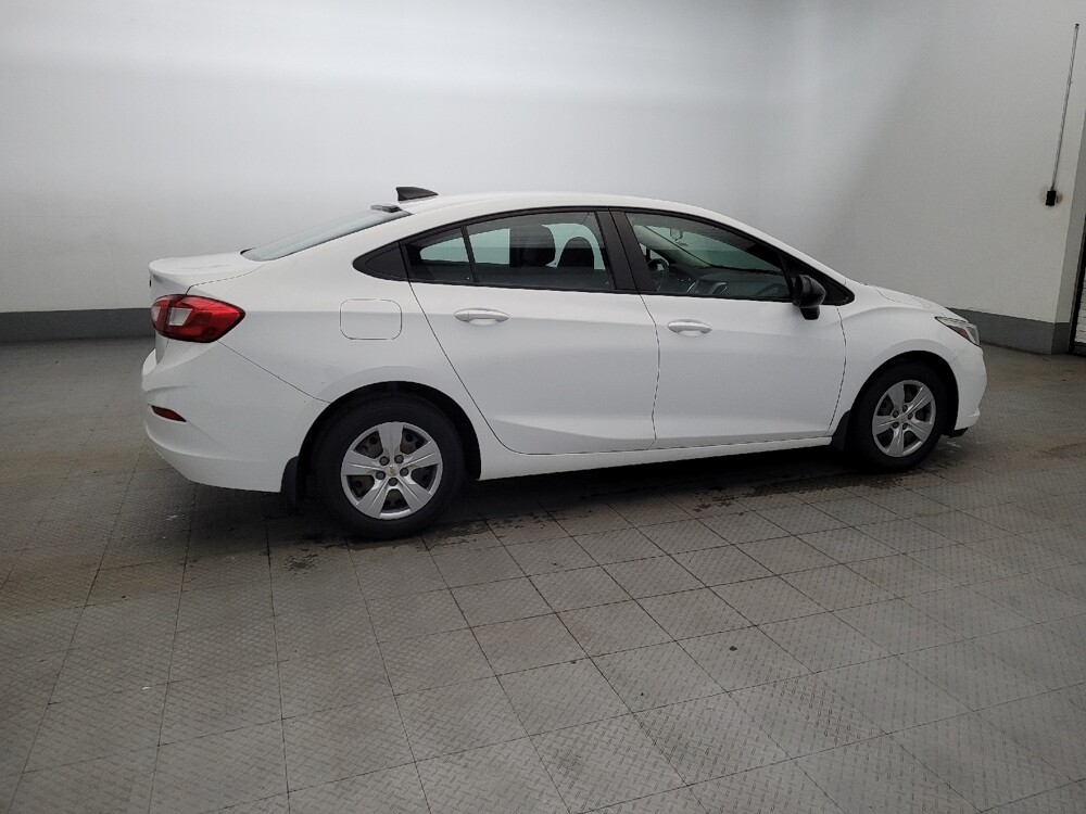 2018 Chevrolet Cruze in New Castle, DE 19720 - 18104547 10
