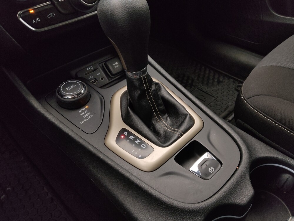 2015 Jeep Cherokee in Springfield, MO 65807 - 18104559 26