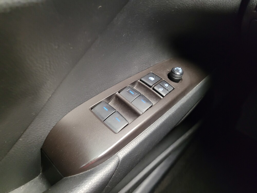 2022 Toyota Camry in Toledo, OH 43617 - 18104562 27