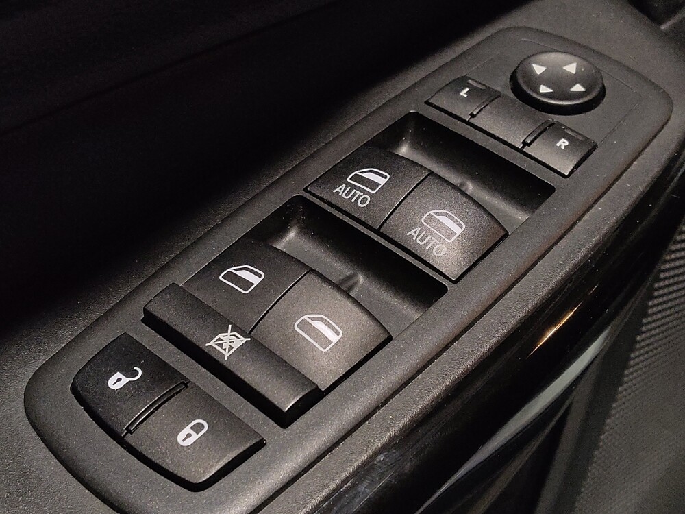 2021 Jeep Cherokee in Jacksonville, FL 32225 - 18104564 27