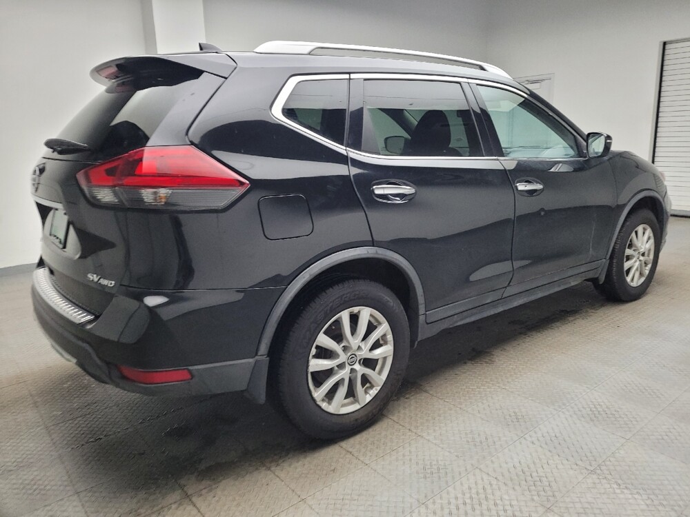 2018 Nissan Rogue in Taylor, MI 48180 - 18104565 10