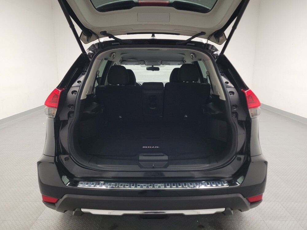 2018 Nissan Rogue in Downey, CA 90241 - 18104567 29