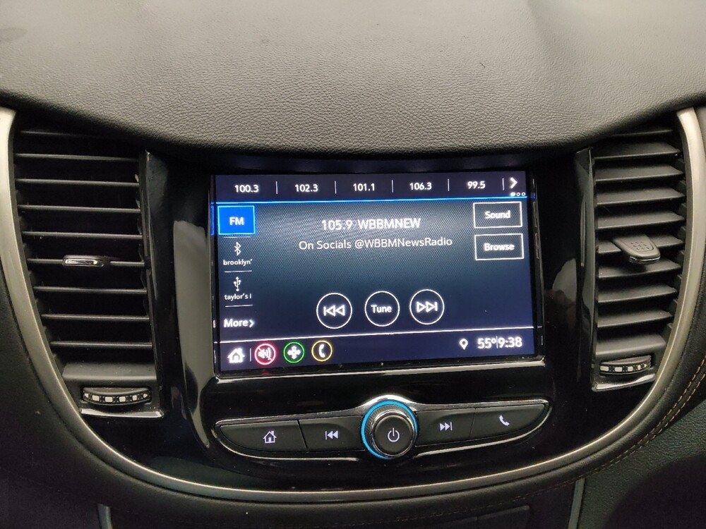 2020 Chevrolet Trax in Des Moines, IA 50310 - 18104577 25