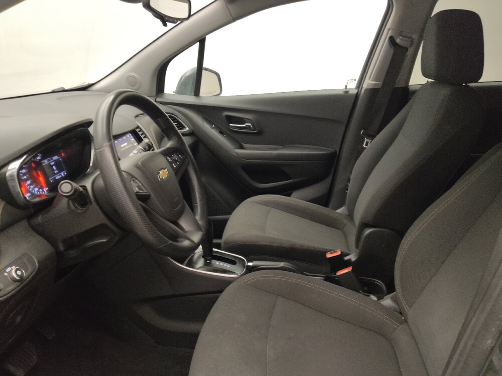 2020 Chevrolet Trax in Des Moines, IA 50310 - 18104577 17
