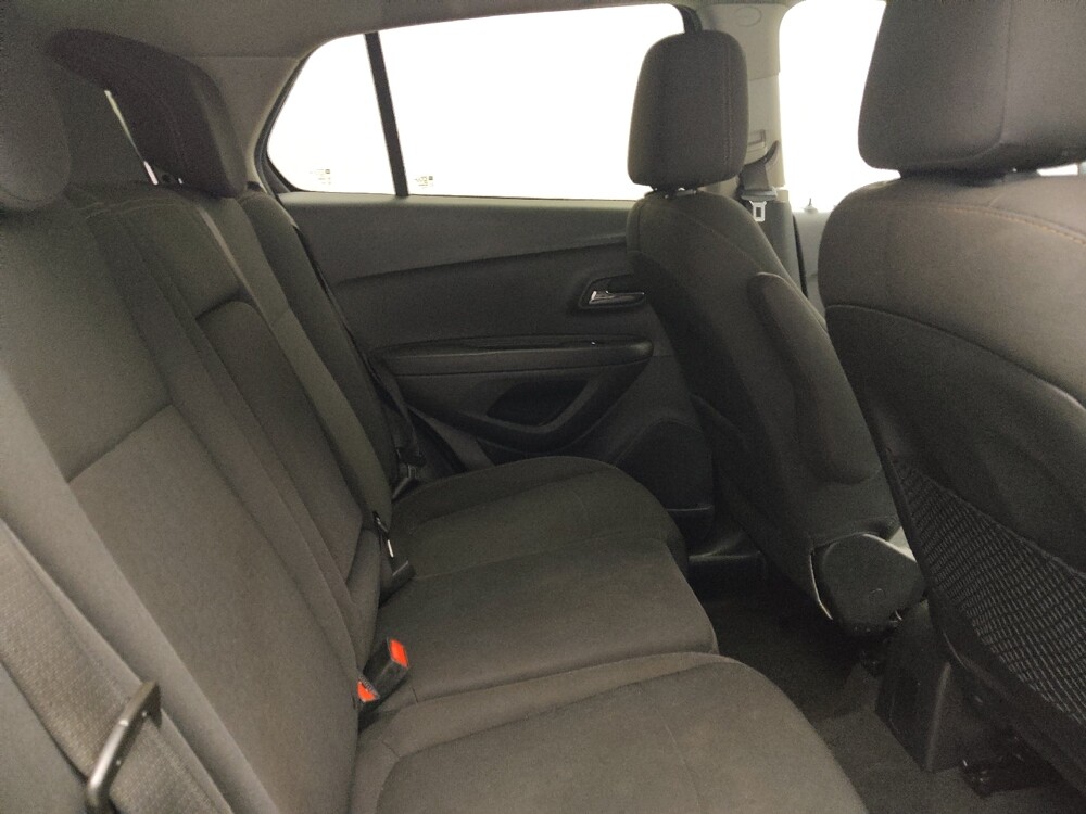 2020 Chevrolet Trax in Des Moines, IA 50310 - 18104577 19