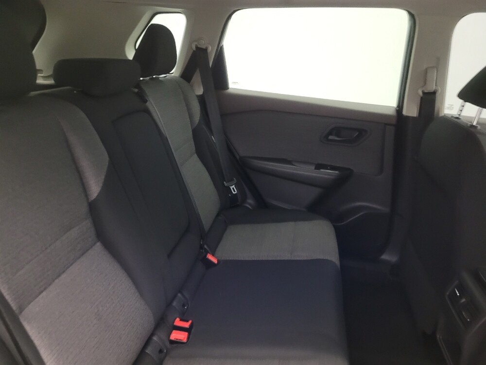 2021 Nissan Rogue in Phoenix, AZ 85015 - 18104592 19