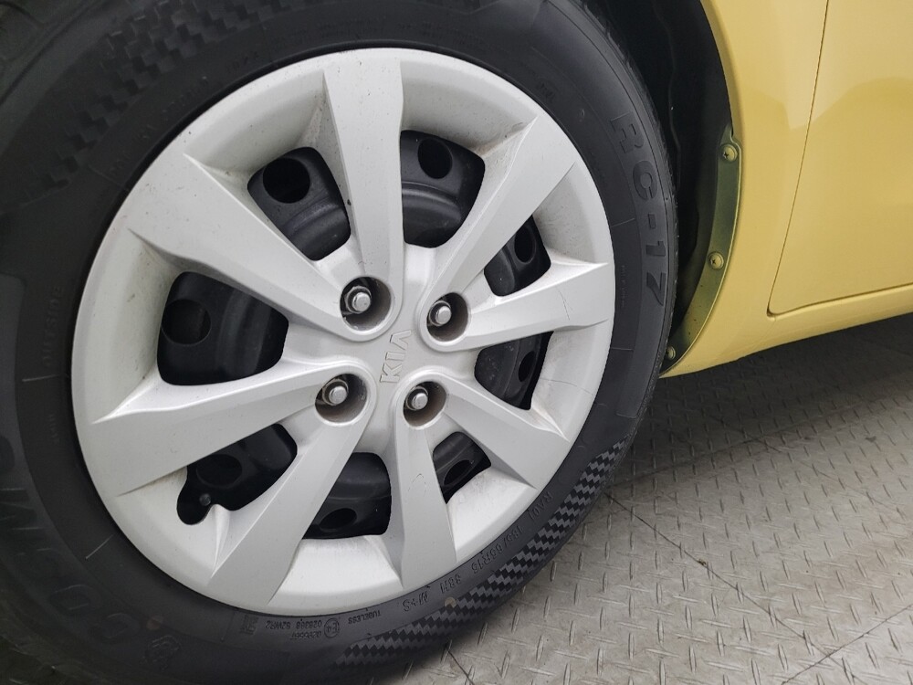 2016 Kia Rio in Marietta, GA 30062 - 18104593 31