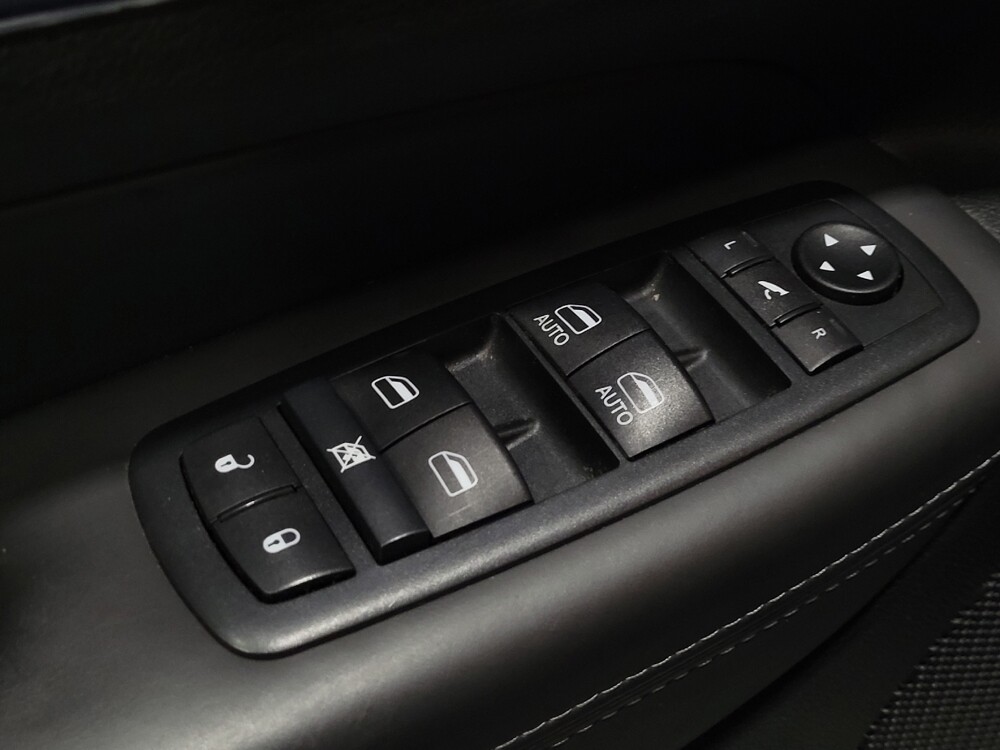 2020 Jeep Grand Cherokee in Woodbridge, VA 22191 - 18104594 27