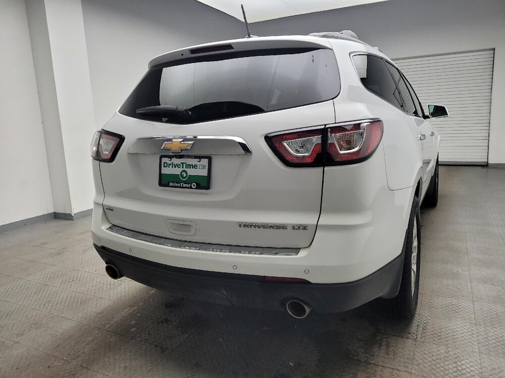 2016 Chevrolet Traverse in Grand Rapids, MI 49508 - 18104599 7