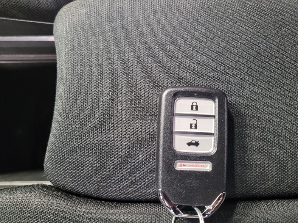 2017 Honda Civic in Knoxville, TN 37923 - 18104613 32