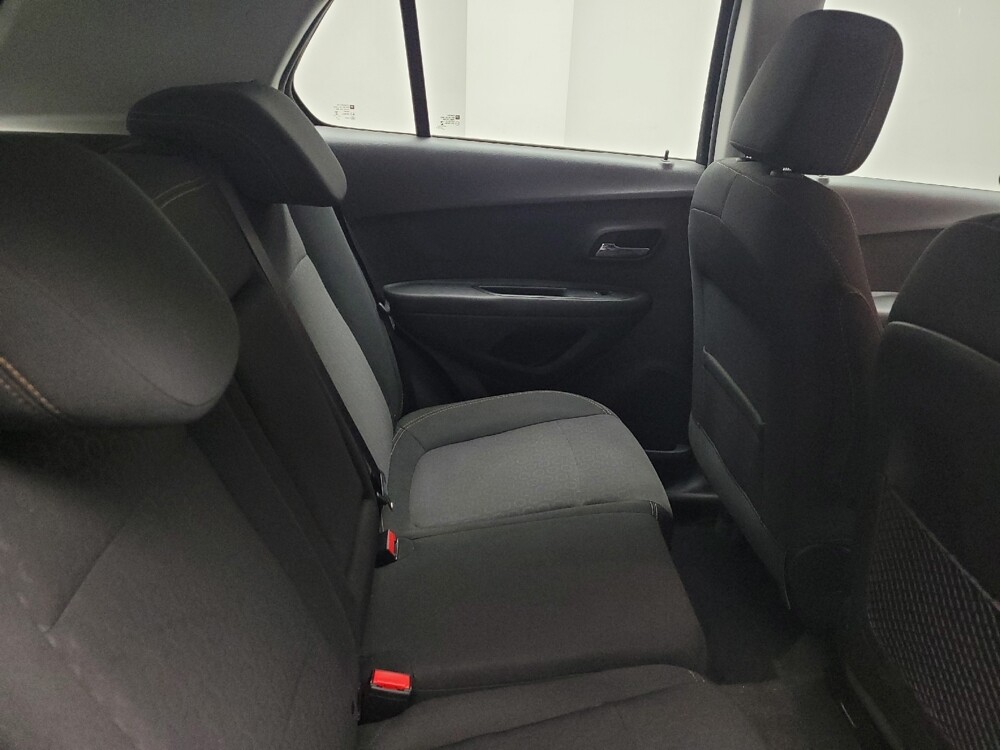 2019 Chevrolet Trax in Taylor, MI 48180 - 18104623 19