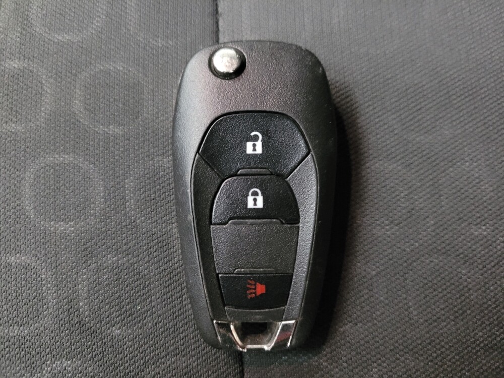 2019 Chevrolet Trax in Taylor, MI 48180 - 18104623 32