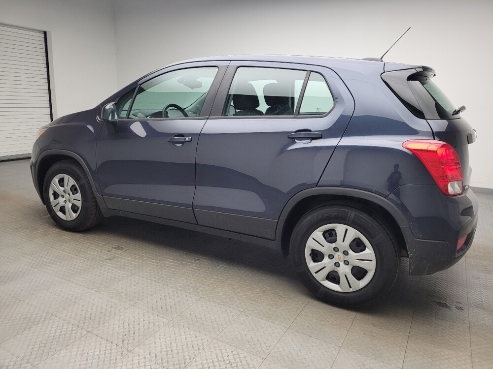 2019 Chevrolet Trax in Taylor, MI 48180 - 18104623 3