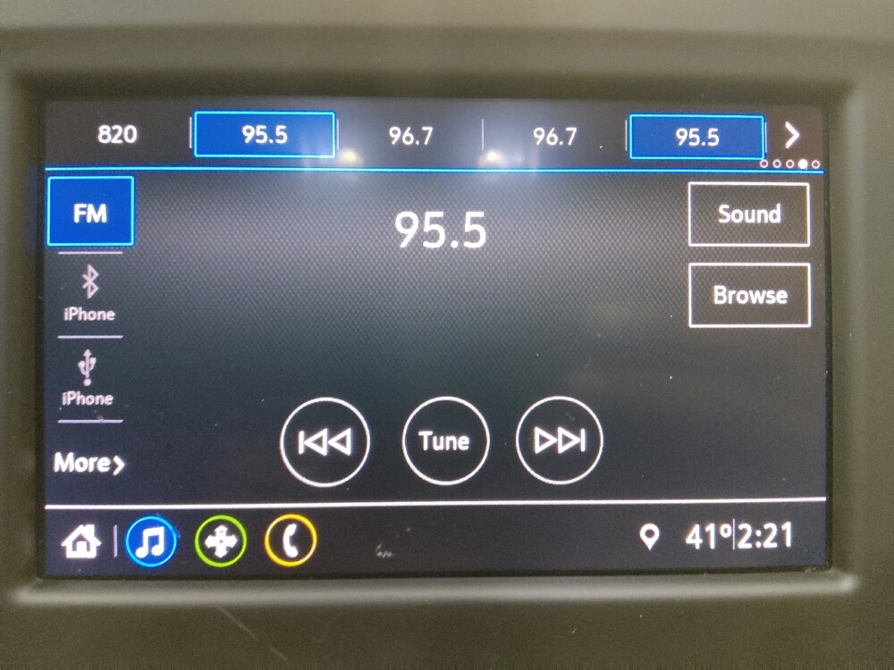 2021 Chevrolet Equinox in Charleston, SC 29414 - 18104630 25