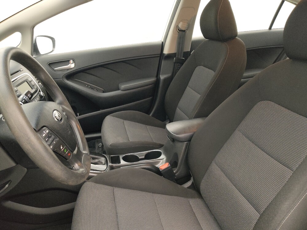 2018 Kia Forte in Athens, GA 30606 - 18104636 17