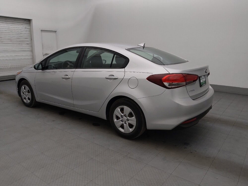 2018 Kia Forte in Athens, GA 30606 - 18104636 3
