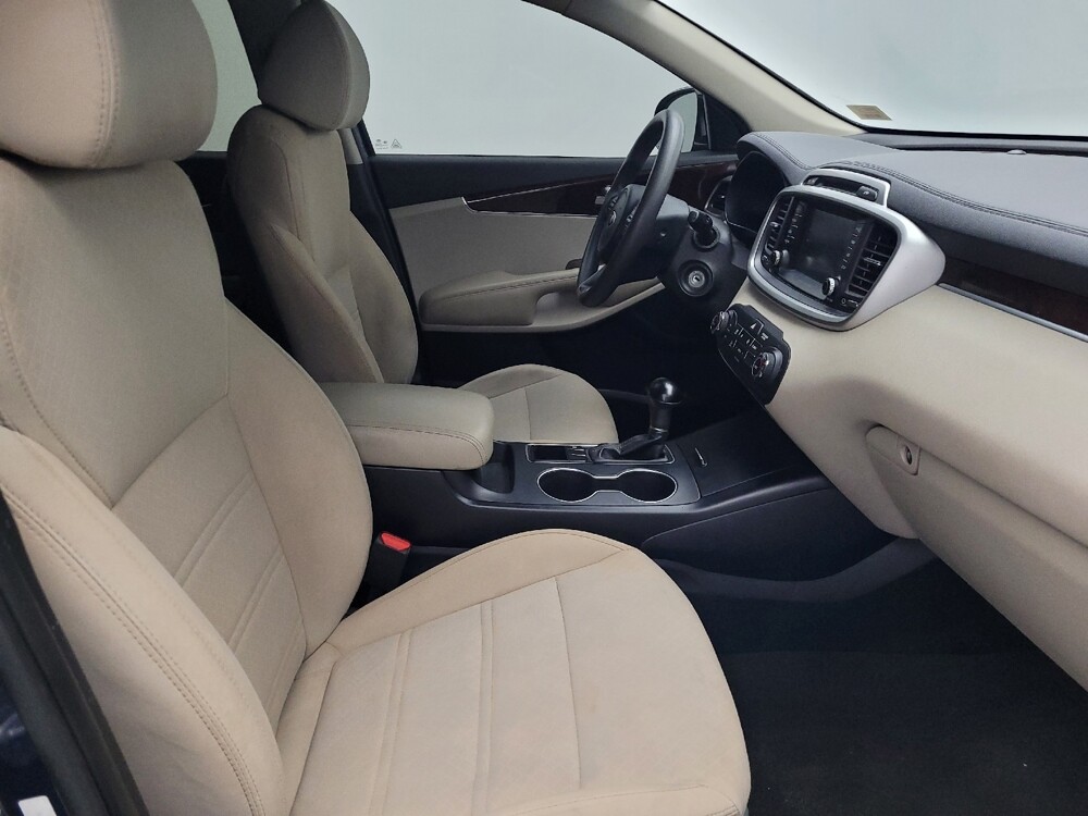 2018 Kia Sorento in Hialeah, FL 33014 - 18104660 21