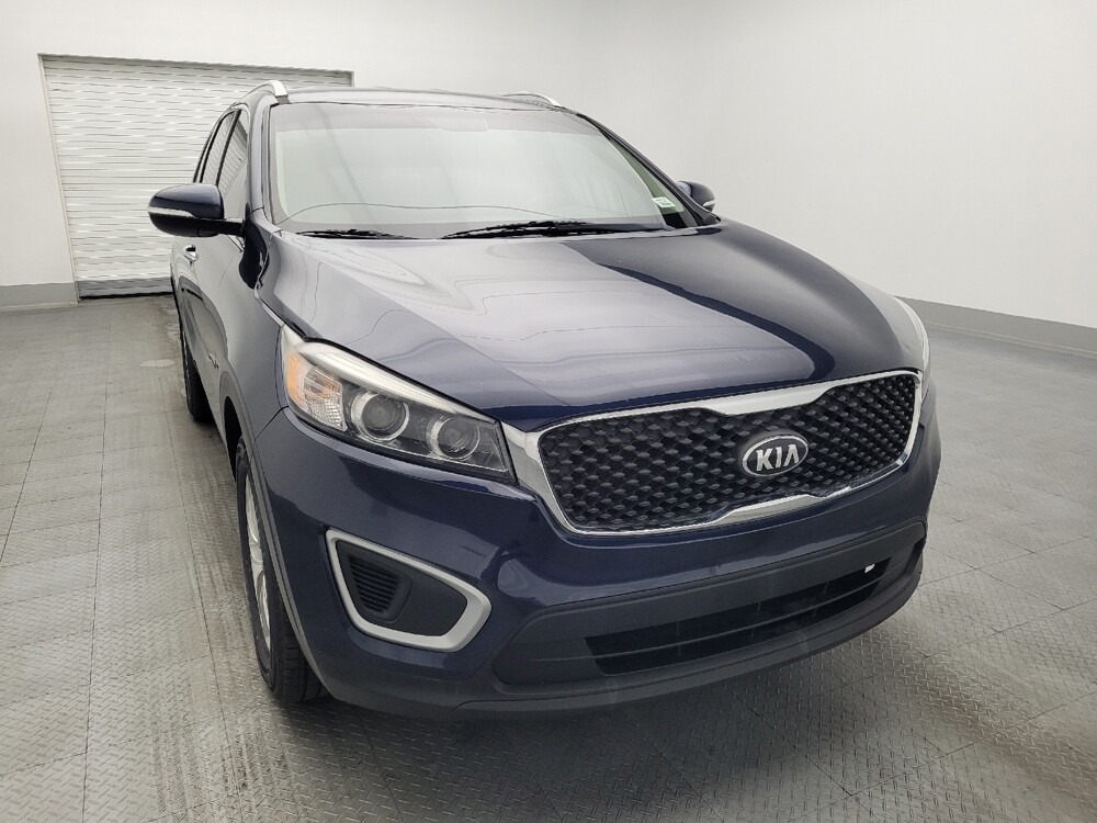 2018 Kia Sorento in Hialeah, FL 33014 - 18104660 14