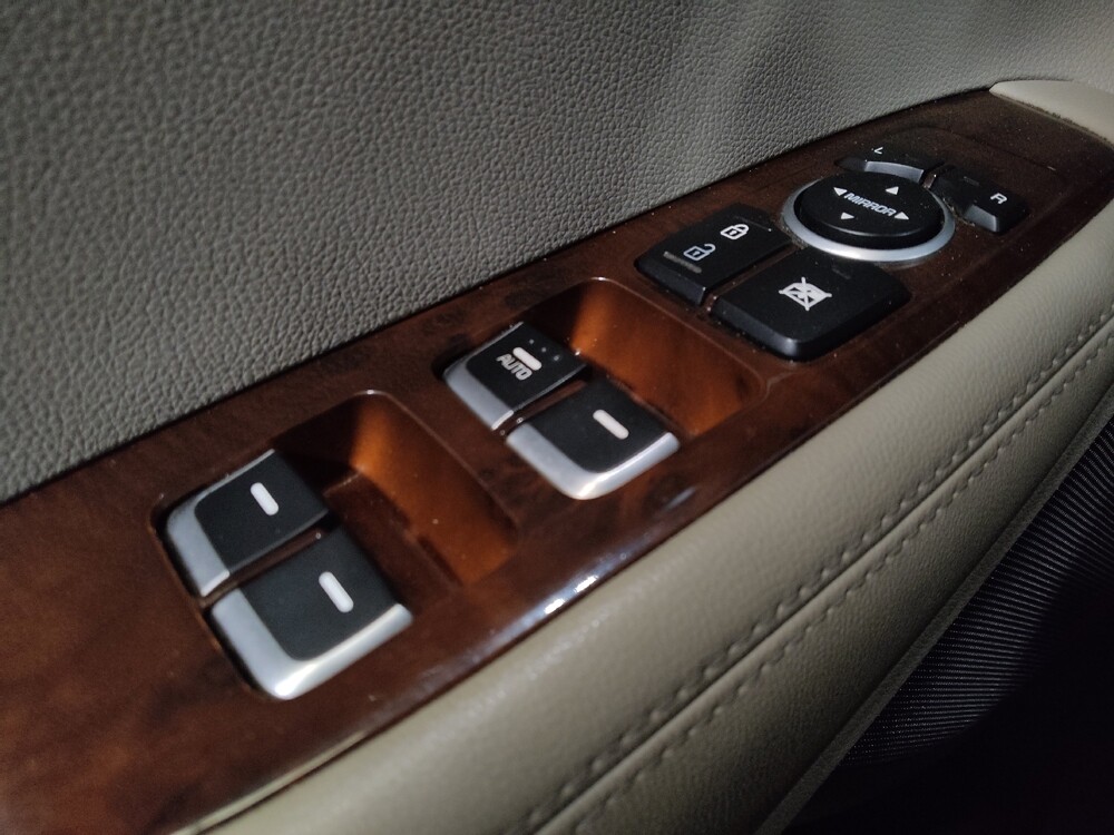 2018 Kia Sorento in Hialeah, FL 33014 - 18104660 27