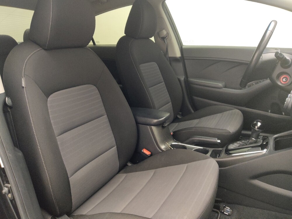 2017 Kia Forte in Mobile, AL 36606 - 18104668 21