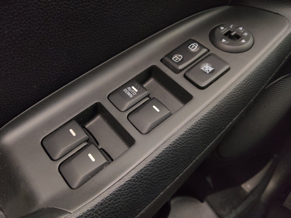 2017 Kia Forte in Mobile, AL 36606 - 18104668 27