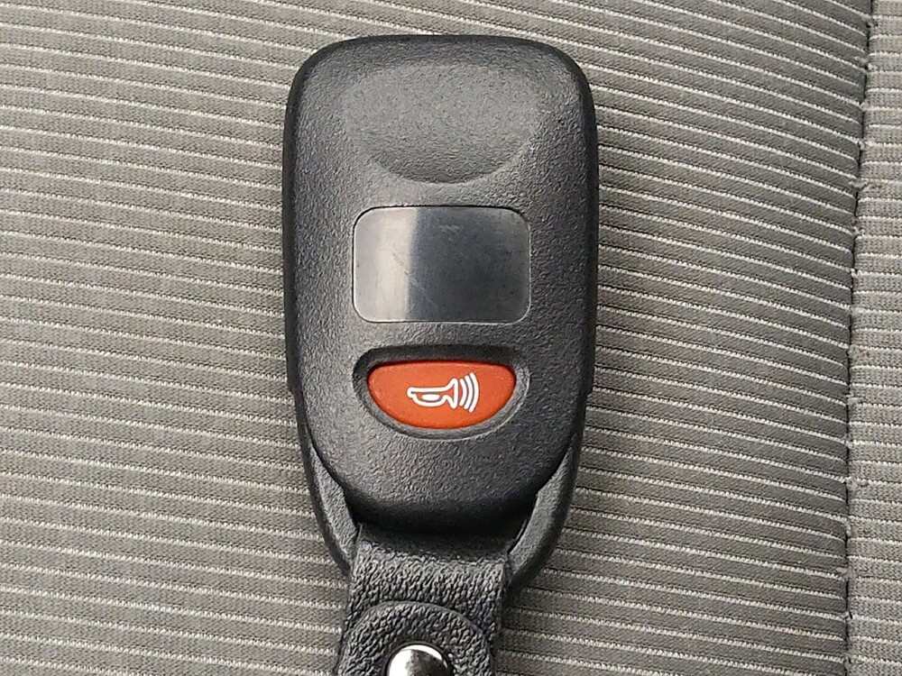 2018 Hyundai Elantra in Lewisville, TX 75067 - 18104673 32