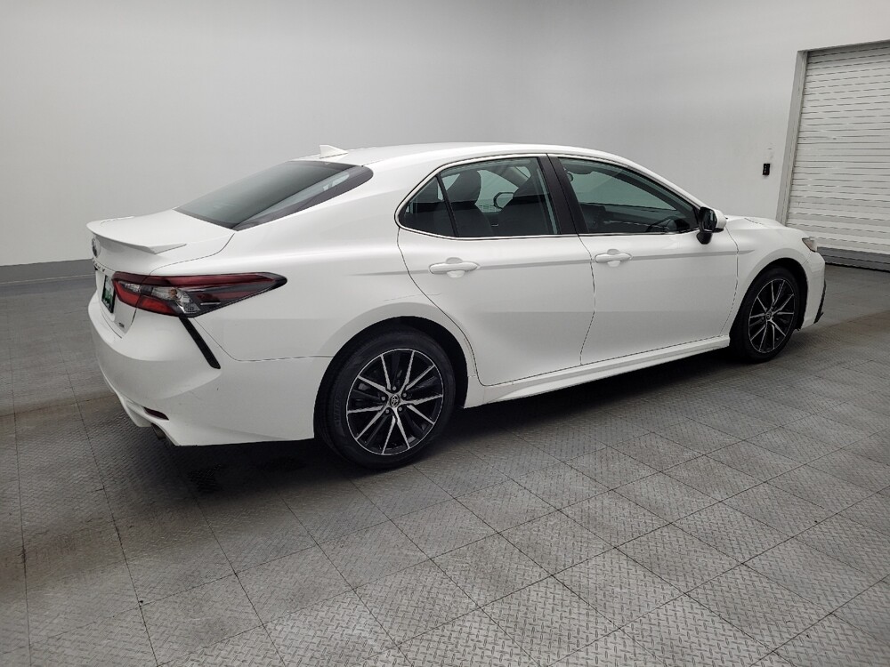 2021 Toyota Camry in Gainesville, FL 32609 - 18104677 10