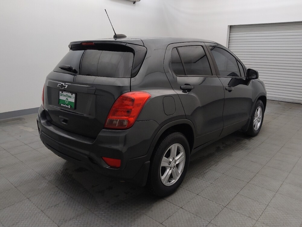 2019 Chevrolet Trax in Houston, TX 77060 - 18104683 9