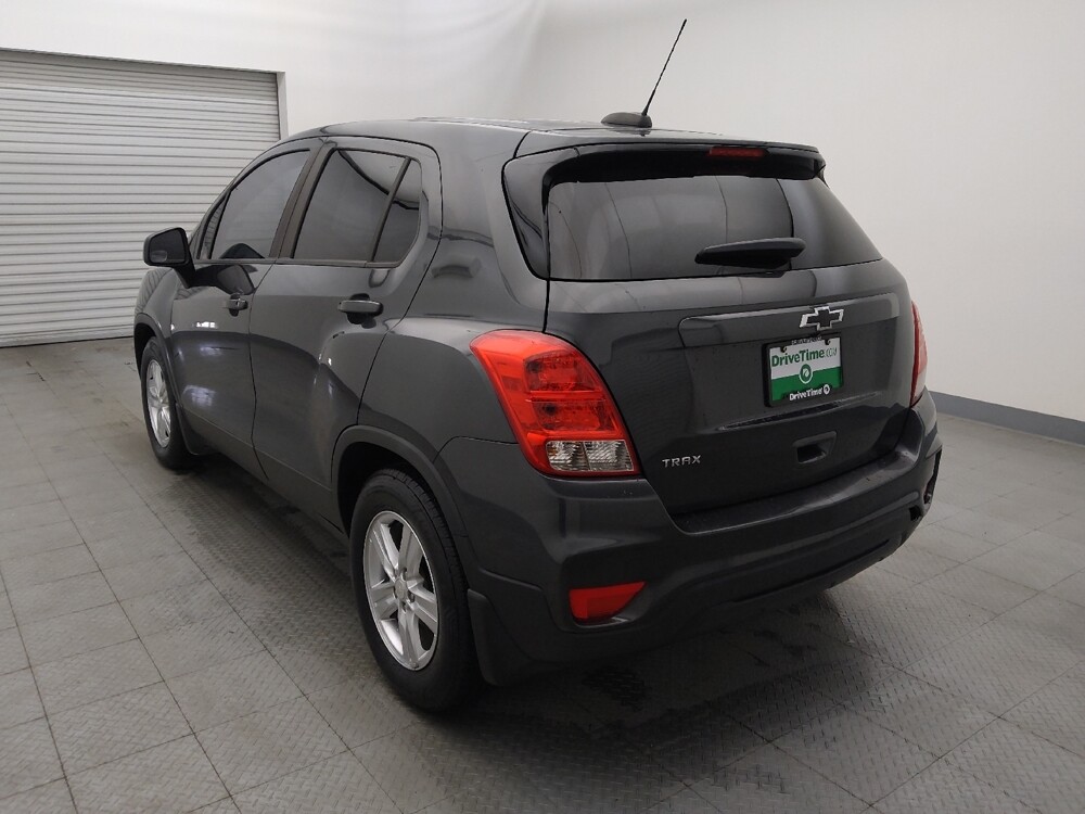 2019 Chevrolet Trax in Houston, TX 77060 - 18104683 5