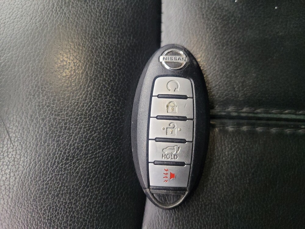 2017 Nissan Pathfinder in Antioch, TN 37013 - 18104685 32