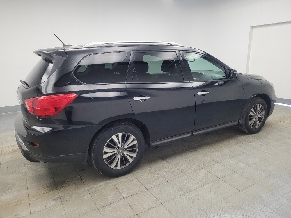 2017 Nissan Pathfinder in Antioch, TN 37013 - 18104685 10